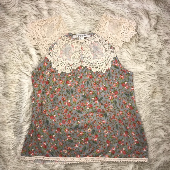 Forever 21 floral bib top - Picture 1 of 3